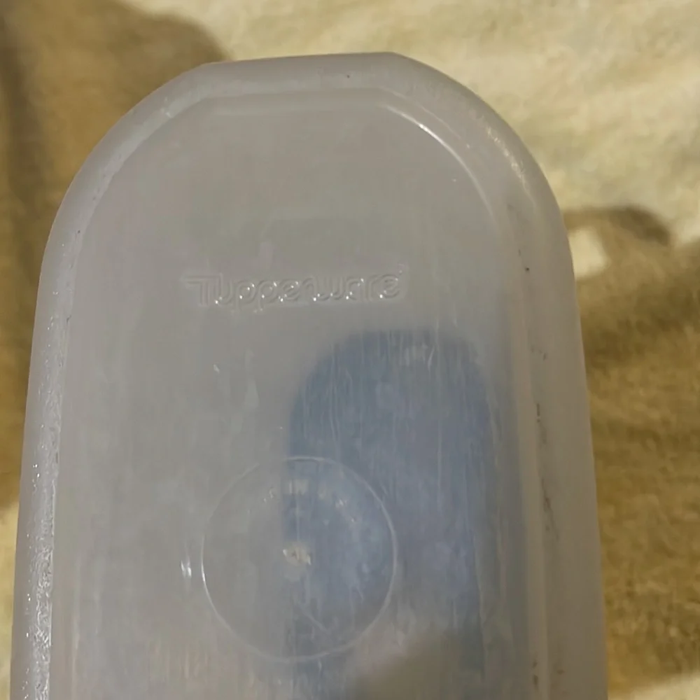 Tupperware - Picture 5 of 8